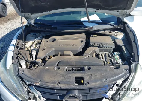 2016 Nissan Altima 2.5/2.5 S/2.5 Sl/2.5 Sr/2.5 Sv z USA, uszkodzony, nr VIN 1N4AL3AP0GN322133